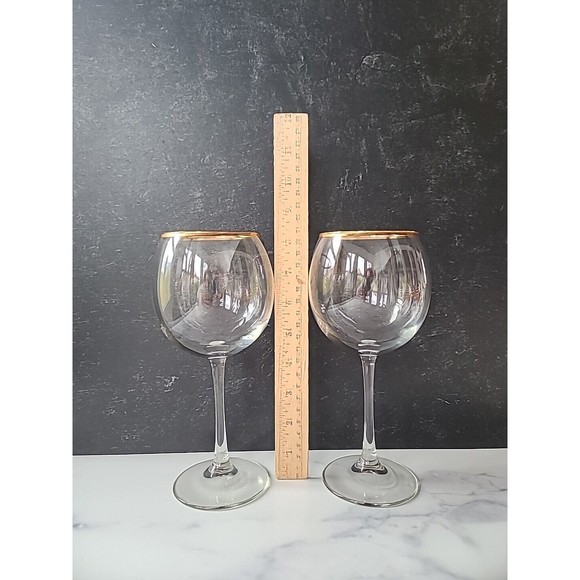 vintage gold rimmed wine glasses - Picture 3 of 10